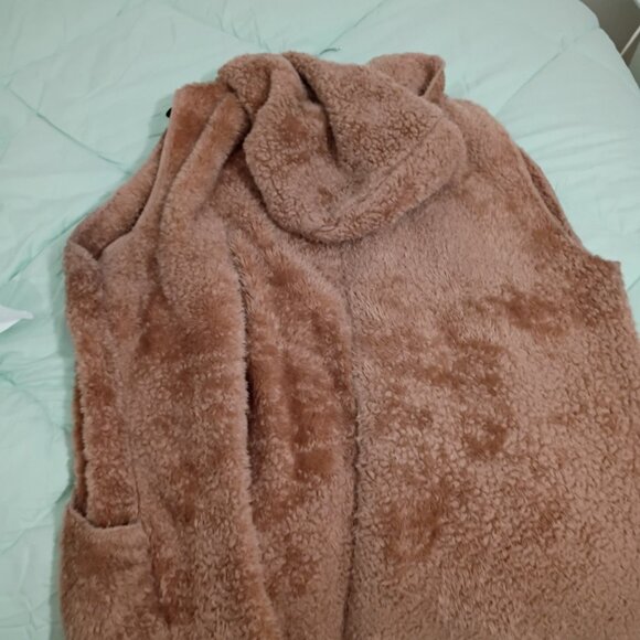 Zenana teddy bear brown hooded vest - Picture 2 of 3